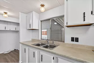 8401 Old Stage Road #UNIT 56, Central Point, OR 97502 - Photo 5