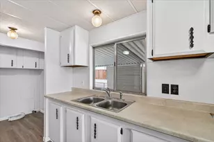 8401 Old Stage Rd, Central Point, OR 97502 - Photo 5