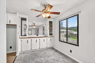 8401 Old Stage Rd, Central Point, OR 97502 - Photo 5