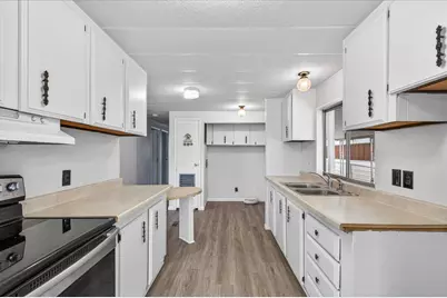8401 Old Stage Road #UNIT 56, Central Point, OR 97502 - Photo 5