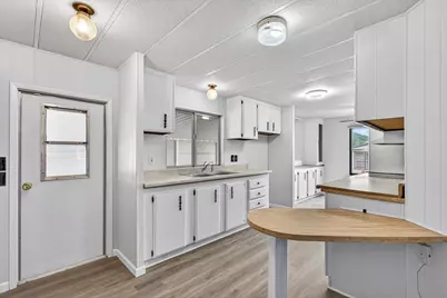 8401 Old Stage Road #UNIT 56, Central Point, OR 97502 - Photo 3