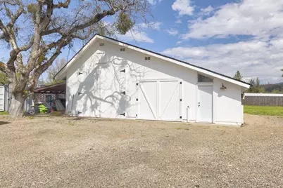 683 Rockwood Lane, Eagle Point, OR 97524 - Photo 43