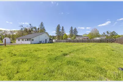 683 Rockwood Lane, Eagle Point, OR 97524 - Photo 51