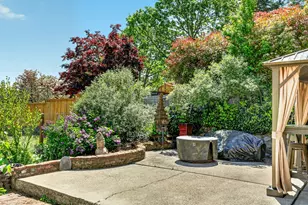 796 Forest St, Ashland, OR 97520 - Photo 49