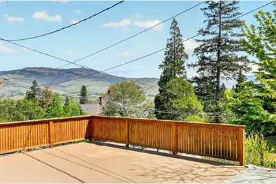 796 Forest Street, Ashland, OR 97520 - Photo 3