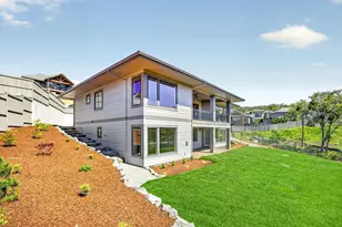 5611 Autumn Park Dr, Medford, OR 97504 - Photo 5
