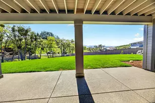 5611 Autumn Park Dr, Medford, OR 97504 - Photo 59