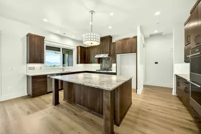 5611 Autumn Park Drive, Medford, OR 97504 - Photo 19