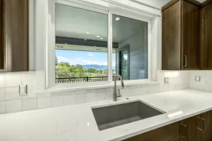 5611 Autumn Park Dr, Medford, OR 97504 - Photo 23