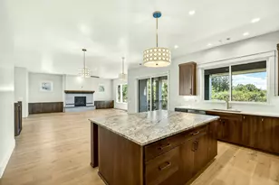 5611 Autumn Park Dr, Medford, OR 97504 - Photo 25