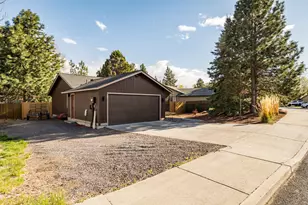 1710 NE Heavenly Ct, Bend, OR 97701 - Photo 3