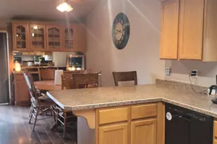 865 SW 24th Ct, Redmond, OR 97756 - Photo 9