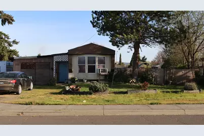 2799 Avenue A, White City, OR 97503 - Photo 1
