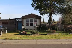 2799 Avenue A, White City, OR 97503 - Photo 1