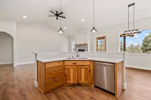 1784 Southeast Texas Circle, Prineville, OR 97754 - Photo 9