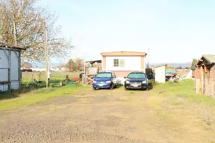 3825 Ave H, White City, OR 97503 - Photo 5