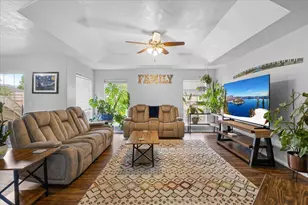 1443 Matthews Pl, Medford, OR 97504 - Photo 3