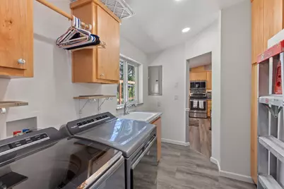 2532 Holcomb Springs Road, Gold Hill, OR 97525 - Photo 23