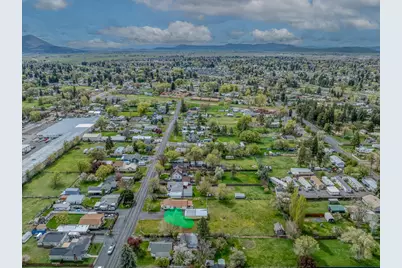 2640 Kane Street, Klamath Falls, OR 97603 - Photo 5