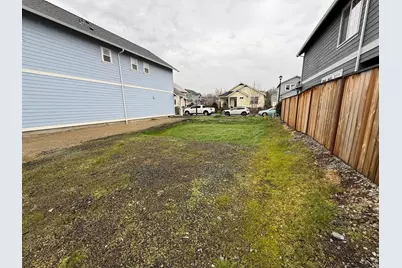 249 Willow Way, Talent, OR 97540 - Photo 5