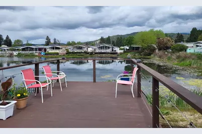 124 Waverly Drive, Grants Pass, OR 97526 - Photo 1