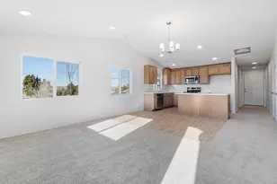 895 SE Starview Ave SE, Madras, OR 97741 - Photo 15