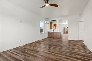 728 Dahl Pl, Medford, OR 97501 - Photo 9