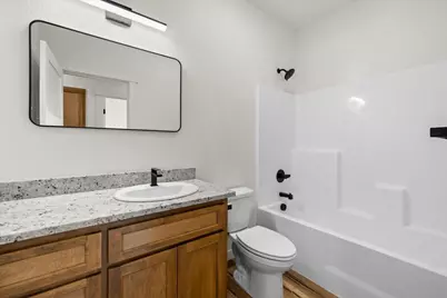 728 Dahl Place #17, Medford, OR 97501 - Photo 19