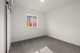 728 Dahl Pl, Medford, OR 97501 - Photo 17