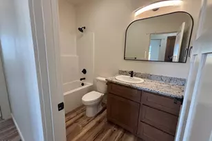 728 Dahl Pl, Medford, OR 97501 - Photo 17