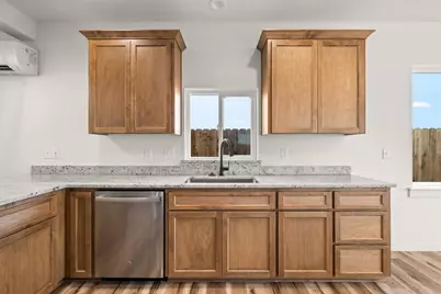 728 Dahl Place #17, Medford, OR 97501 - Photo 5