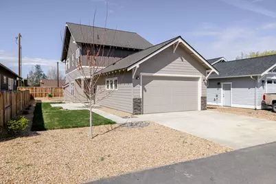 868 NW 19th Street, Redmond, OR 97756 - Photo 45