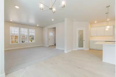 868 NW 19th Street, Redmond, OR 97756 - Photo 11