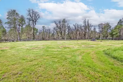 360 Lamont Way, Cave Junction, OR 97523 - Photo 31