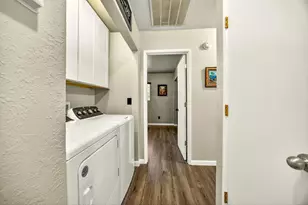 5700 Hwy 238, Jacksonville, OR 97530 - Photo 17