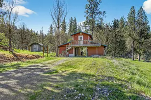 5700 Hwy 238, Jacksonville, OR 97530 - Photo 41