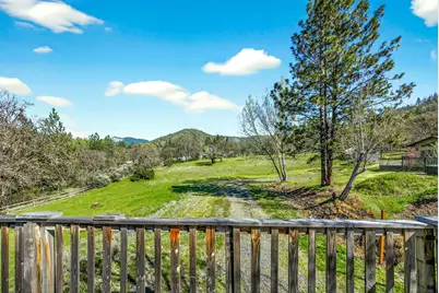 5700 Highway 238, Jacksonville, OR 97530 - Photo 33