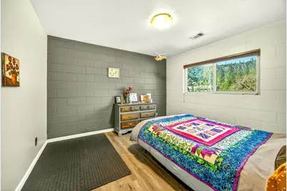 5700 Highway 238, Jacksonville, OR 97530 - Photo 21