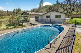 5700 Hwy 238, Jacksonville, OR 97530 - Photo 25