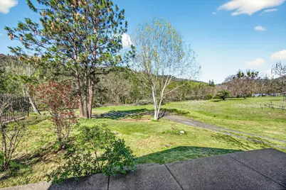 5700 Highway 238, Jacksonville, OR 97530 - Photo 27