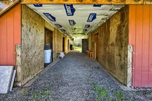 5700 Hwy 238, Jacksonville, OR 97530 - Photo 33