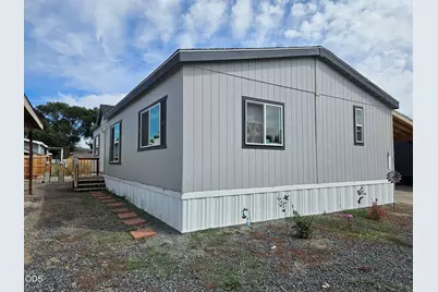 4647 Winter Avenue #SPC 81, Klamath Falls, OR 97603 - Photo 1
