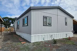 4647 Winter Ave, Klamath Falls, OR 97603 - Photo 1