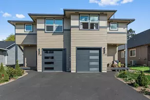 1726 SW 27th St, Redmond, OR 97756 - Photo 1