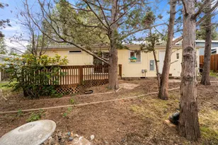 1015 SE Valleywood Pl, Bend, OR 97702 - Photo 45