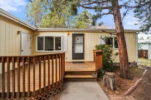 1015 SE Valleywood Pl, Bend, OR 97702 - Photo 35