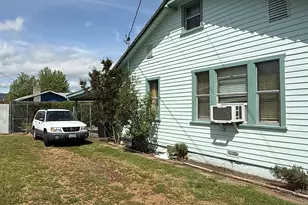 2717 Howard Ave, Medford, OR 97501 - Photo 17