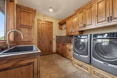 19345 Roswell Drive, Bend, OR 97702 - Photo 29