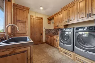 19345 Roswell Dr, Bend, OR 97702 - Photo 29