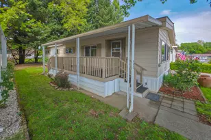 443 Ashwood Dr, Grants Pass, OR 97526 - Photo 33